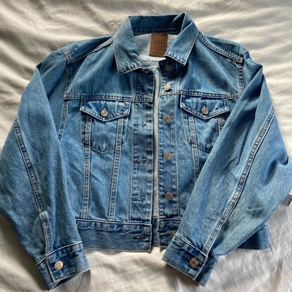 Dolman Icon GAP denim jacket, tags on, size xs